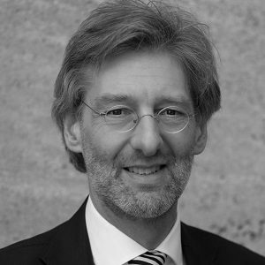 Dr. Walter Leven